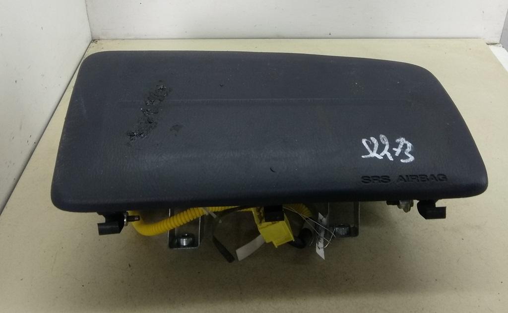 Подушка безопасности (Airbag) пассажира