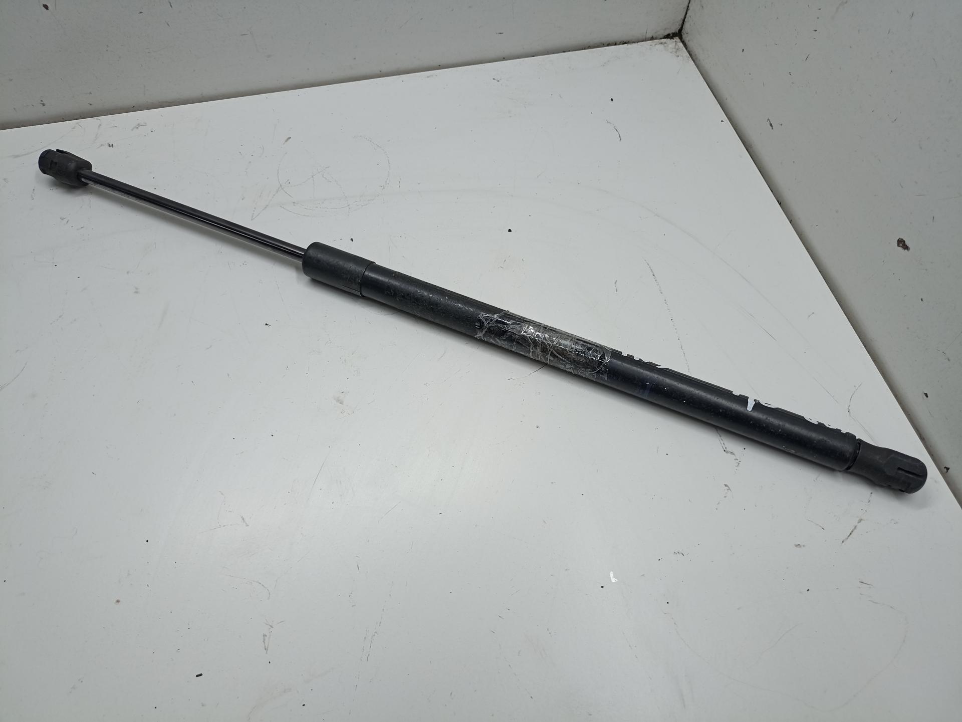 Амортизатор крышки (двери) багажника