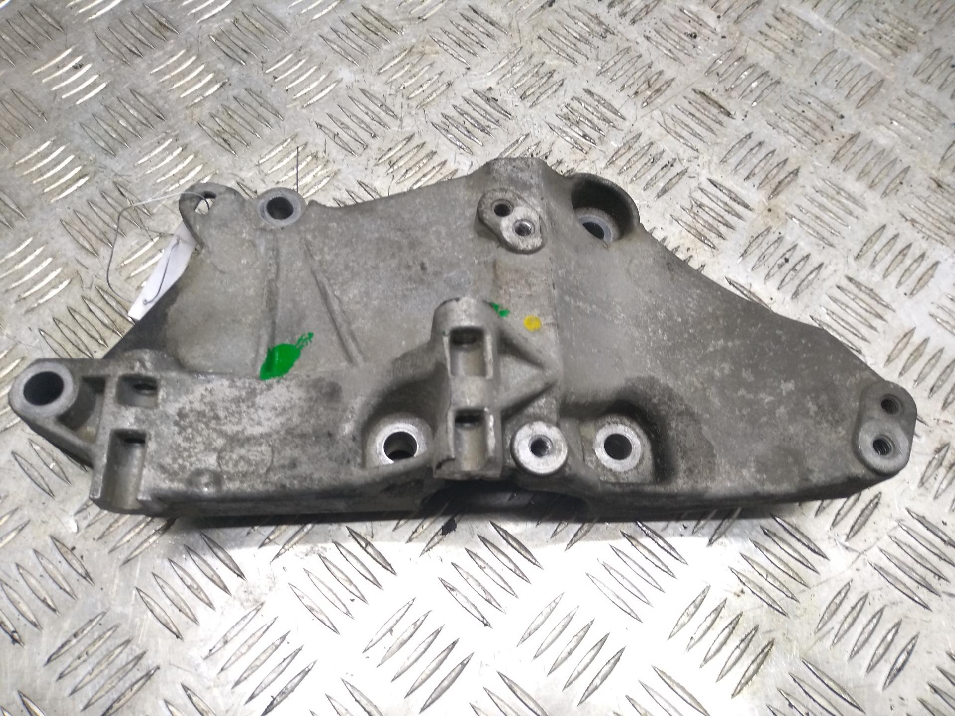 Кронштейн компрессора кондиционера