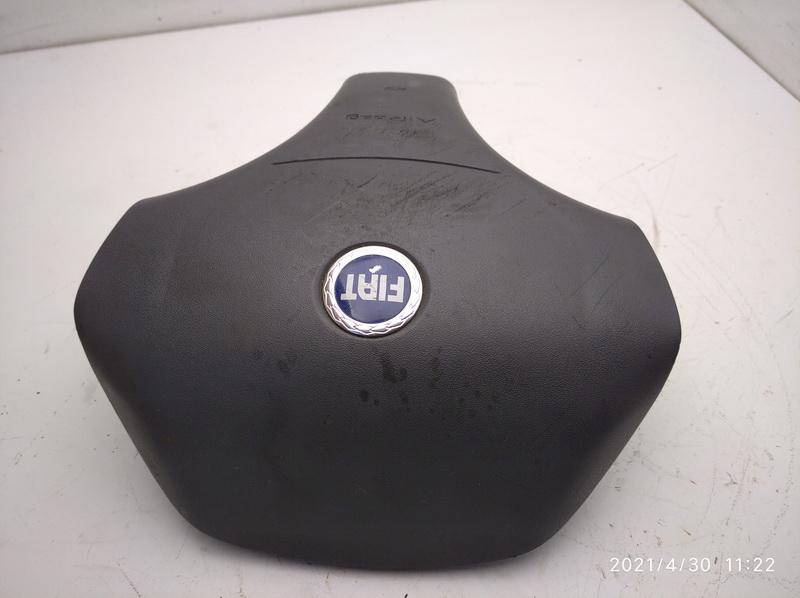 Подушка безопасности (Airbag) водителя