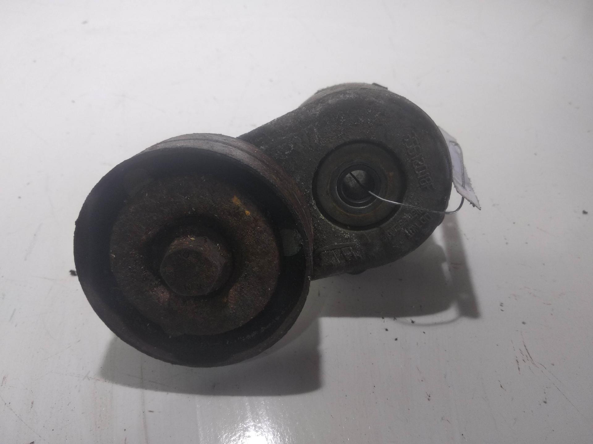 Механизм натяжения ремня, цепи