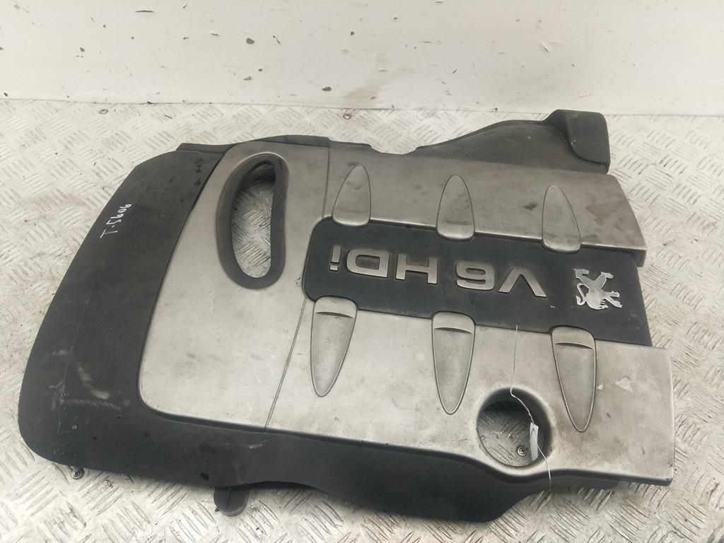 Накладка декоративная на двигатель