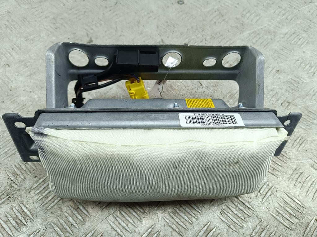 Подушка безопасности (Airbag) пассажира
