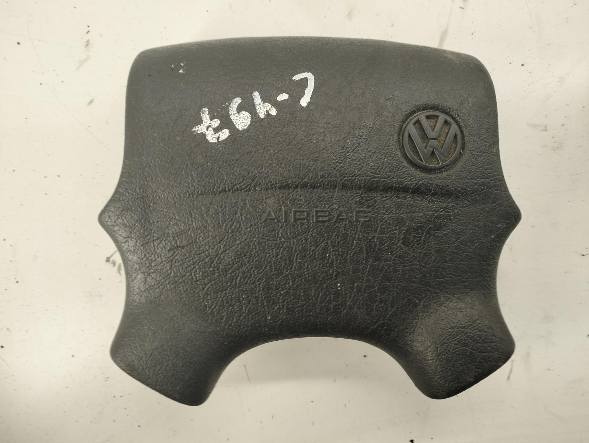 Подушка безопасности (Airbag) водителя