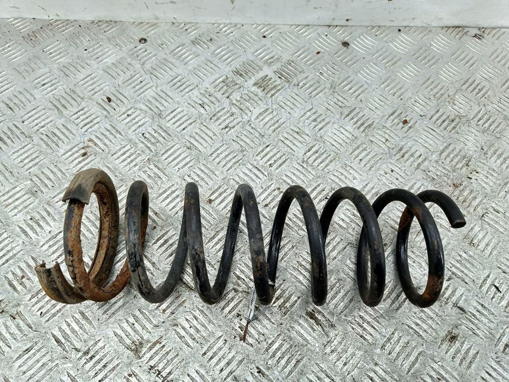 Пружина подвески задняя