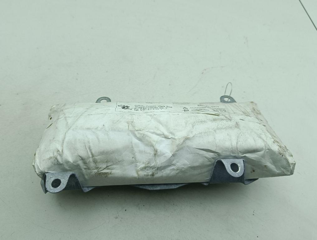 Подушка безопасности (Airbag) пассажира