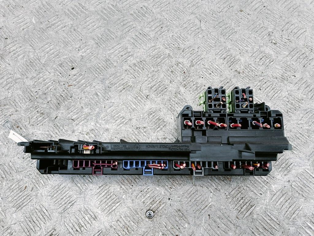 Блок предохранителей