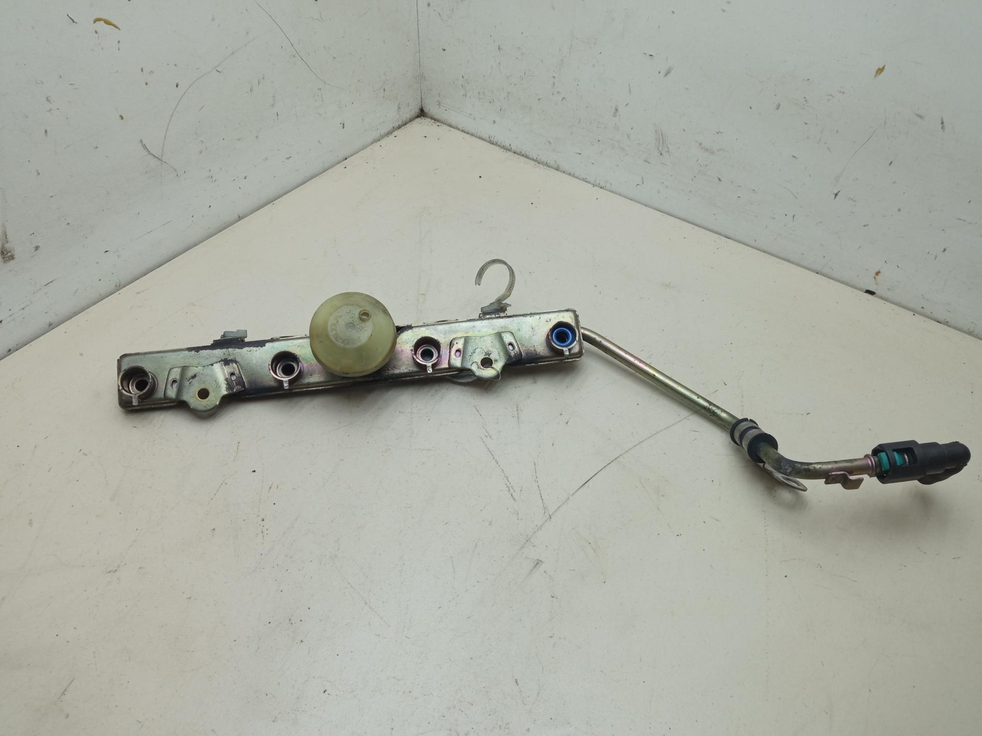 Рампа (рейка) топливная