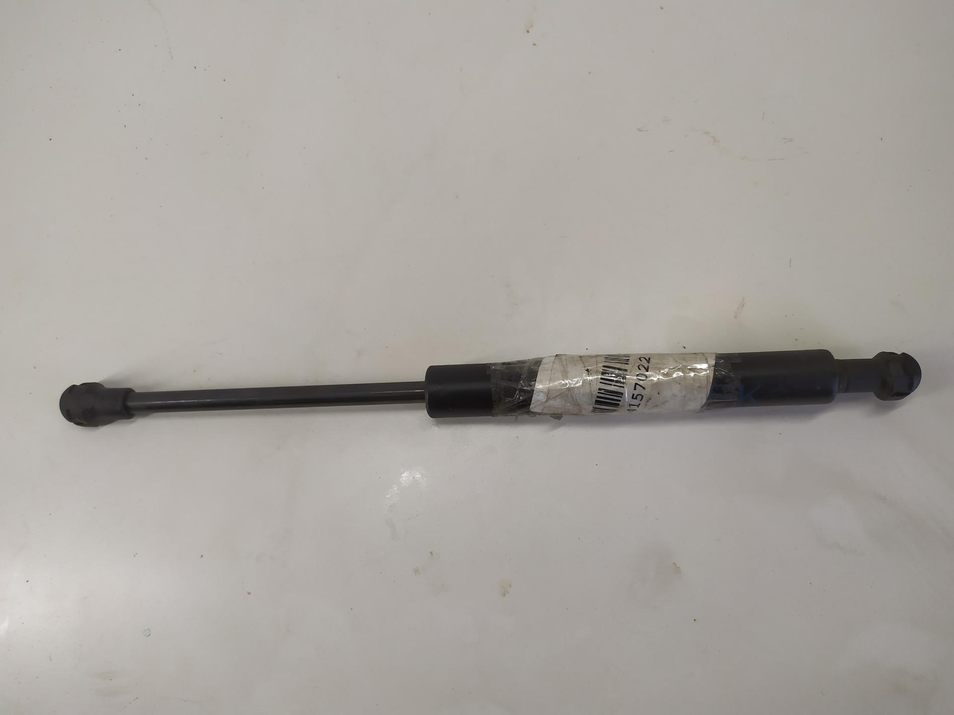 Амортизатор капота