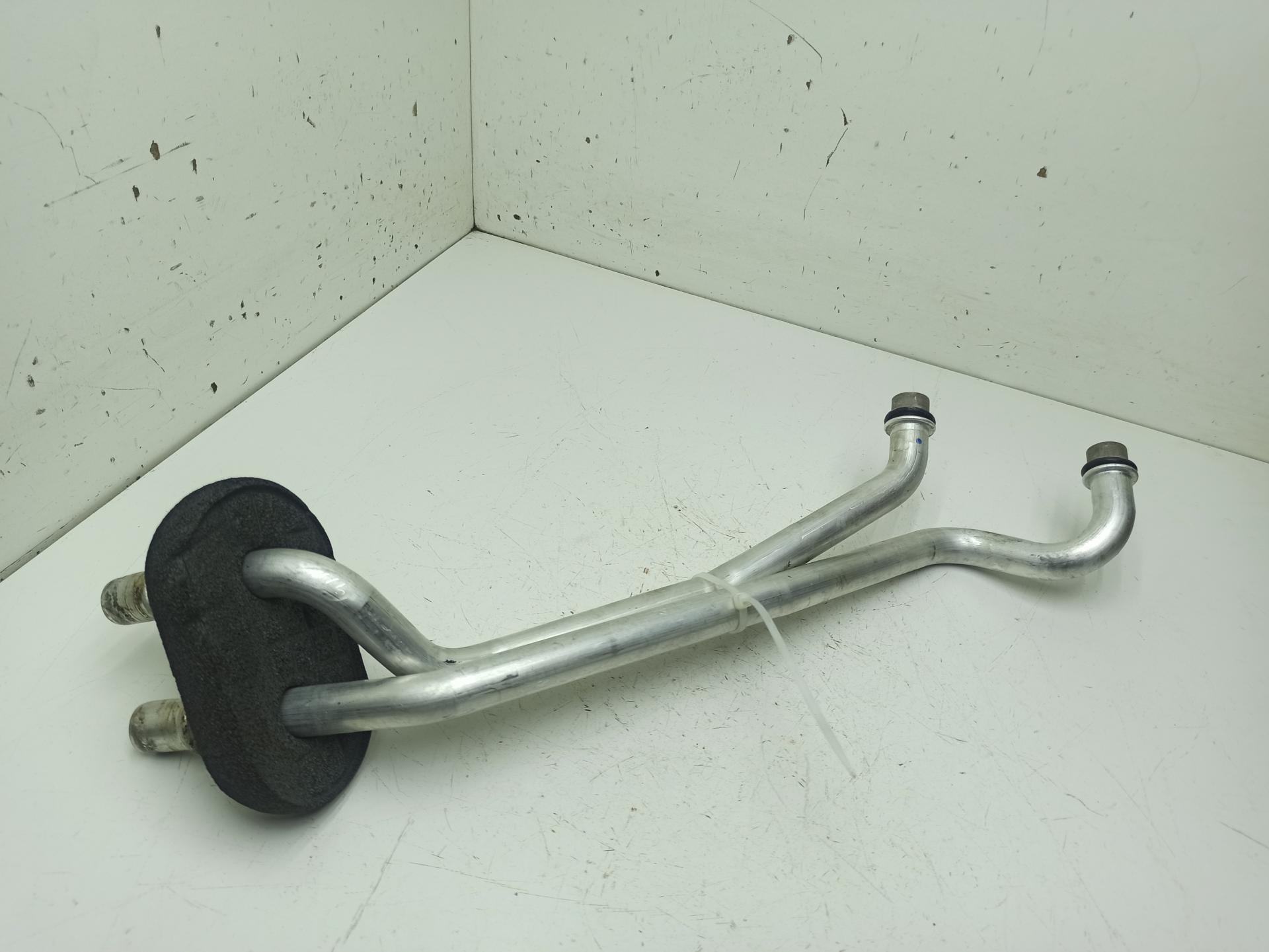 Трубка охлаждающей жидкости металлическая