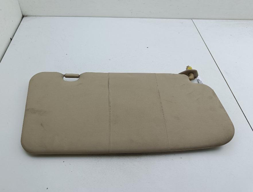 Козырек солнцезащитный левый