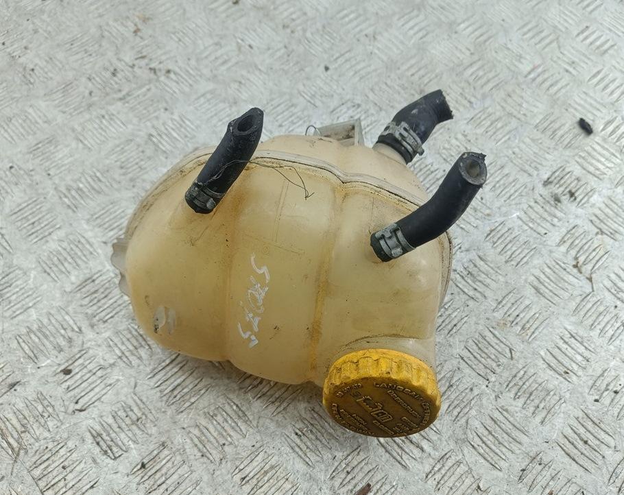 Бачок расширительный