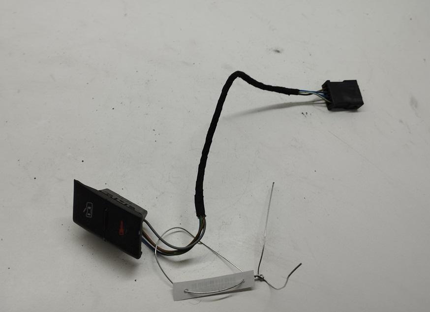 Кнопка центрального замка