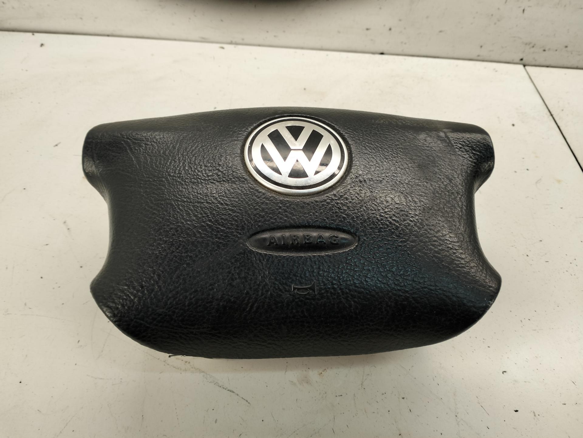 Подушка безопасности (Airbag) водителя