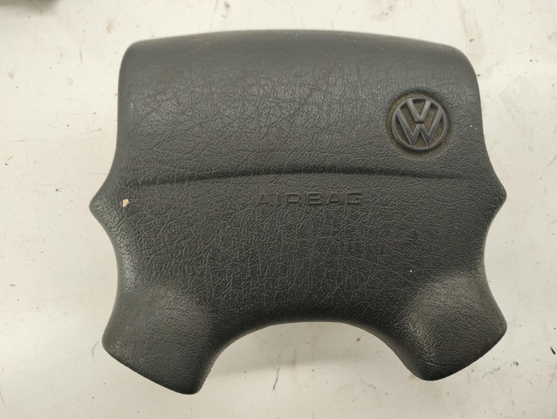 Подушка безопасности (Airbag) водителя