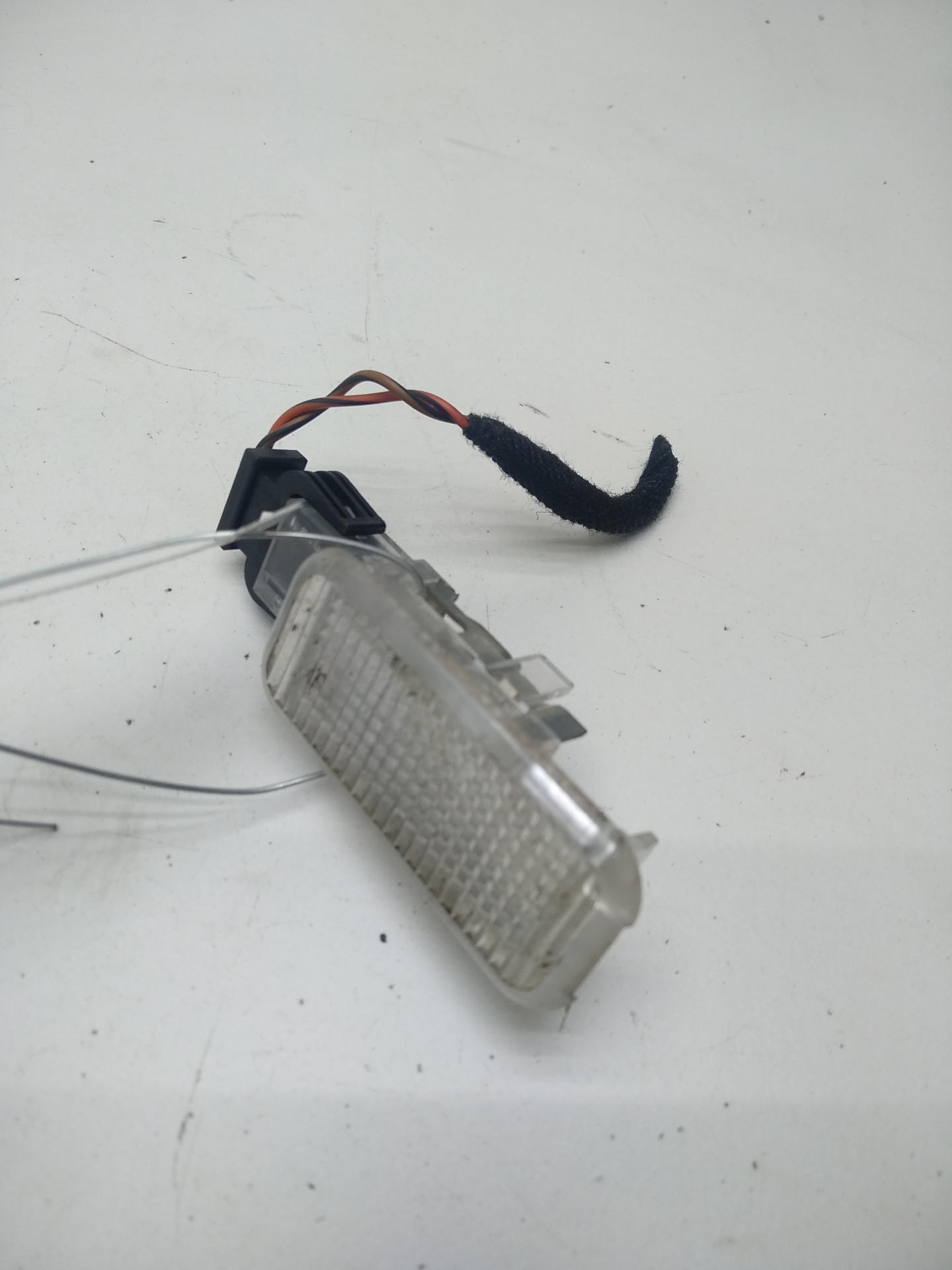 Фонарь салонный (плафон)