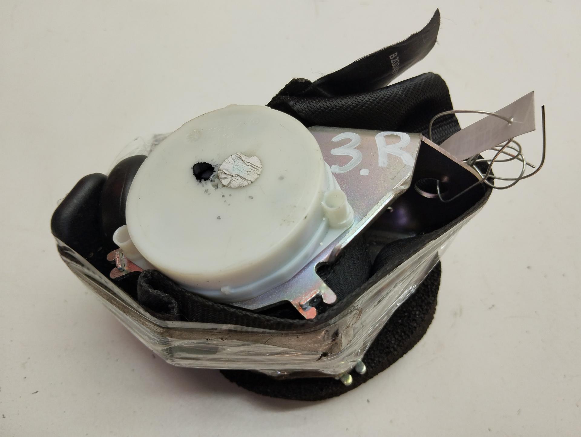 Ремень безопасности задний правый
