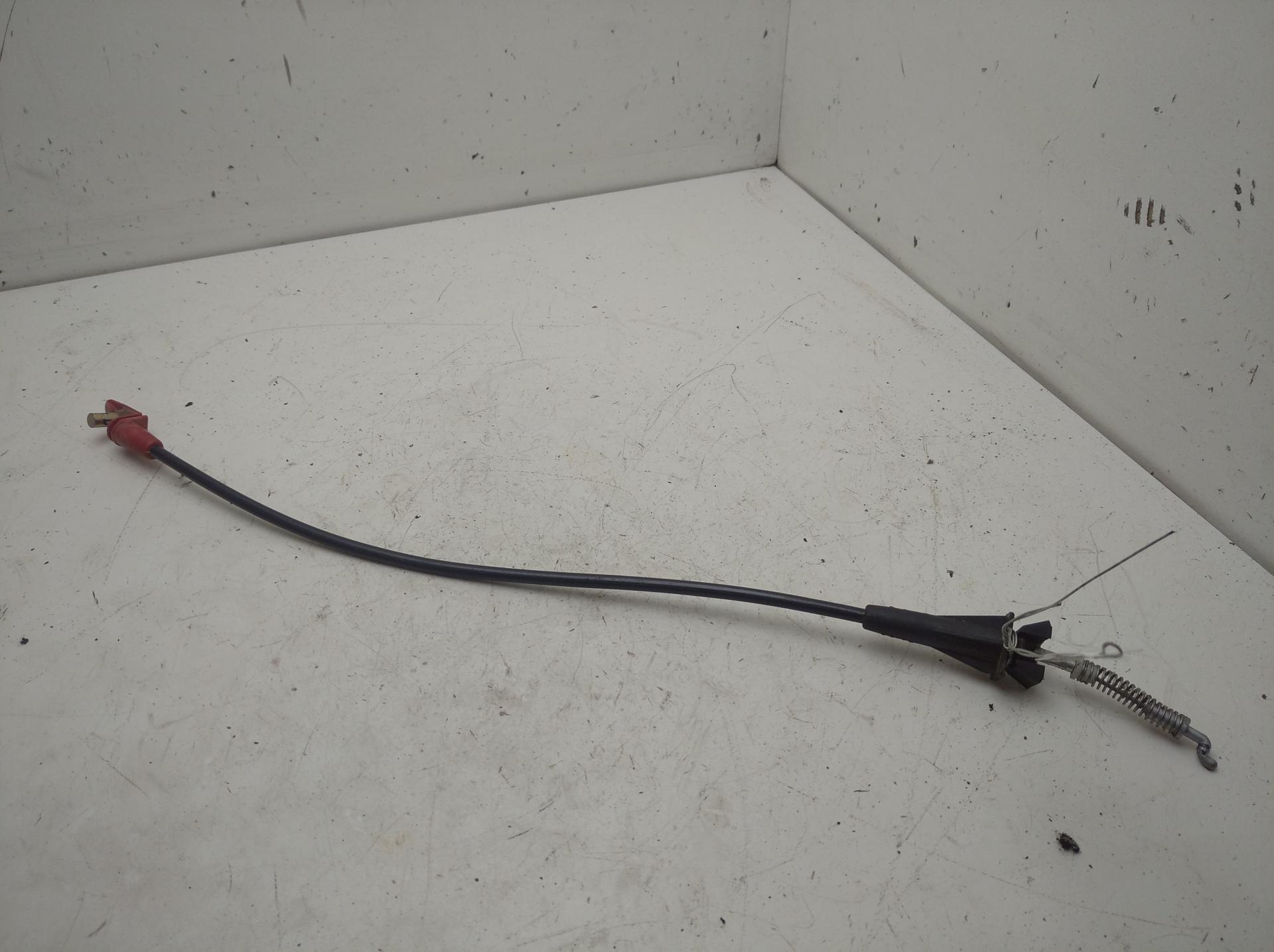 Трос двери передней