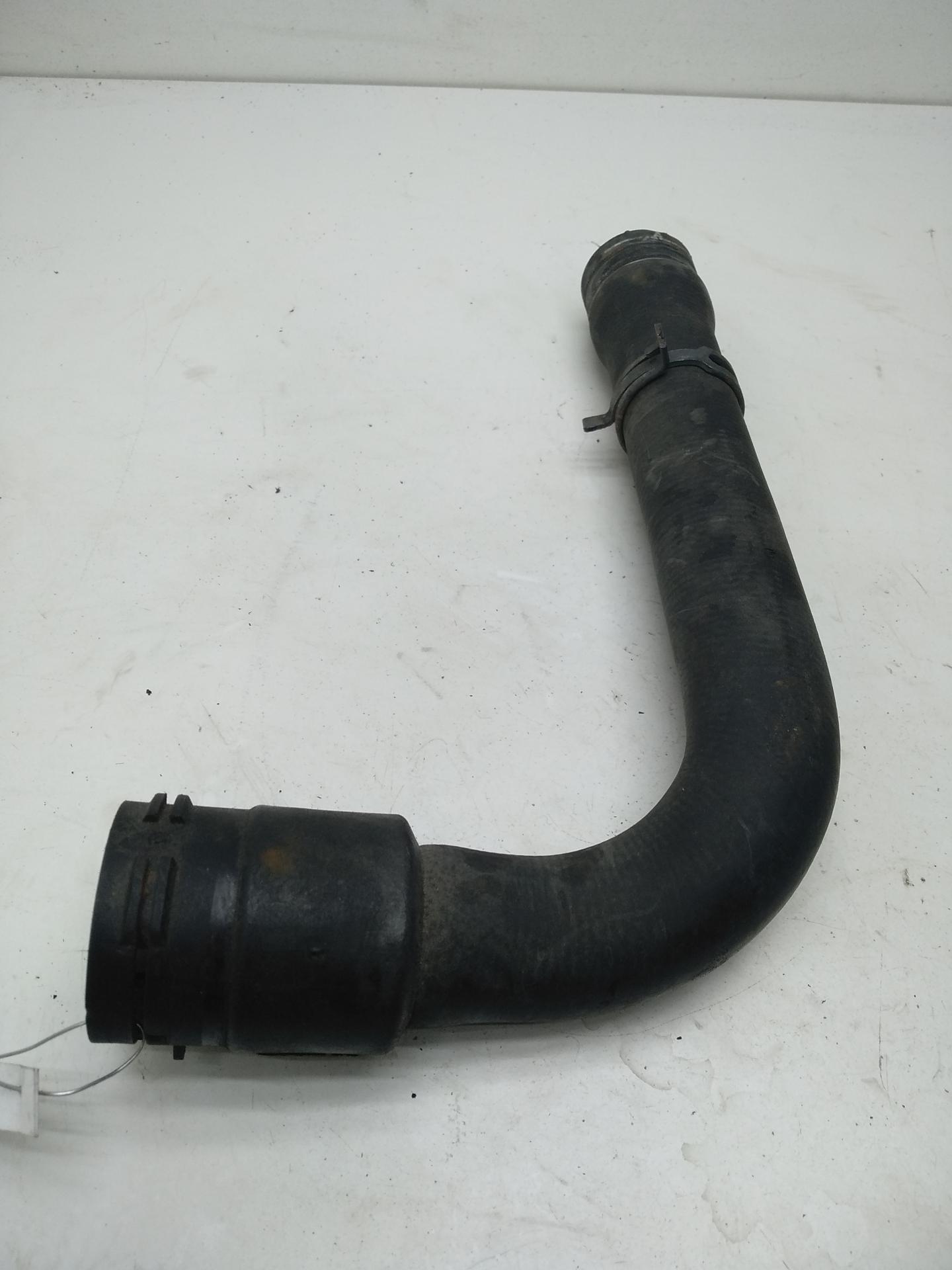 Патрубок радиатора