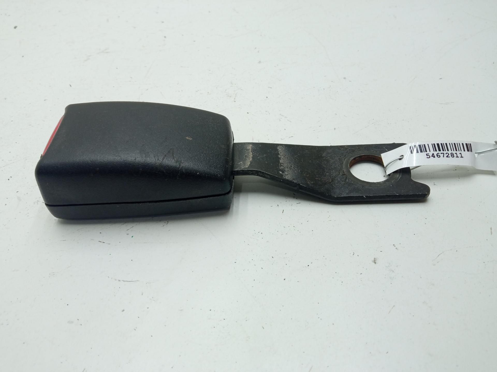 Замок ремня безопасности передний