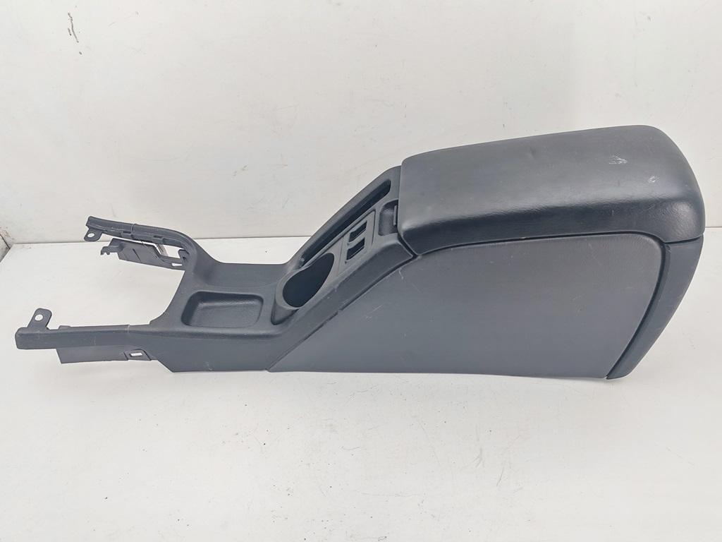 Подлокотник