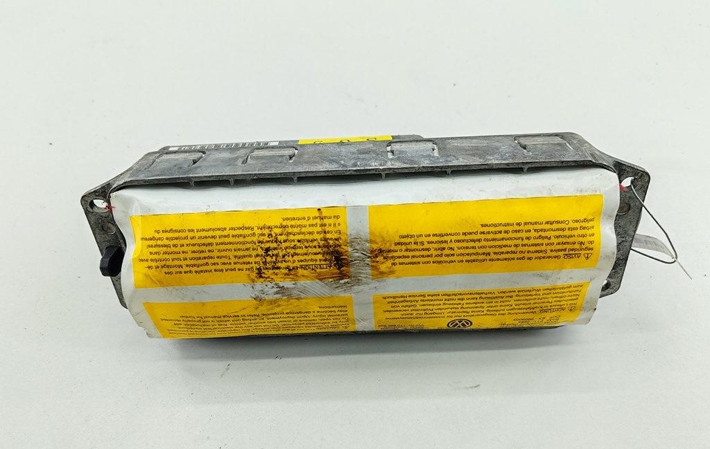 Подушка безопасности (Airbag) пассажира