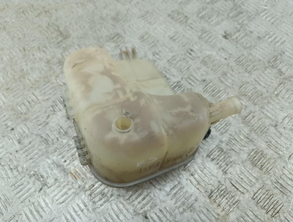 Бачок расширительный