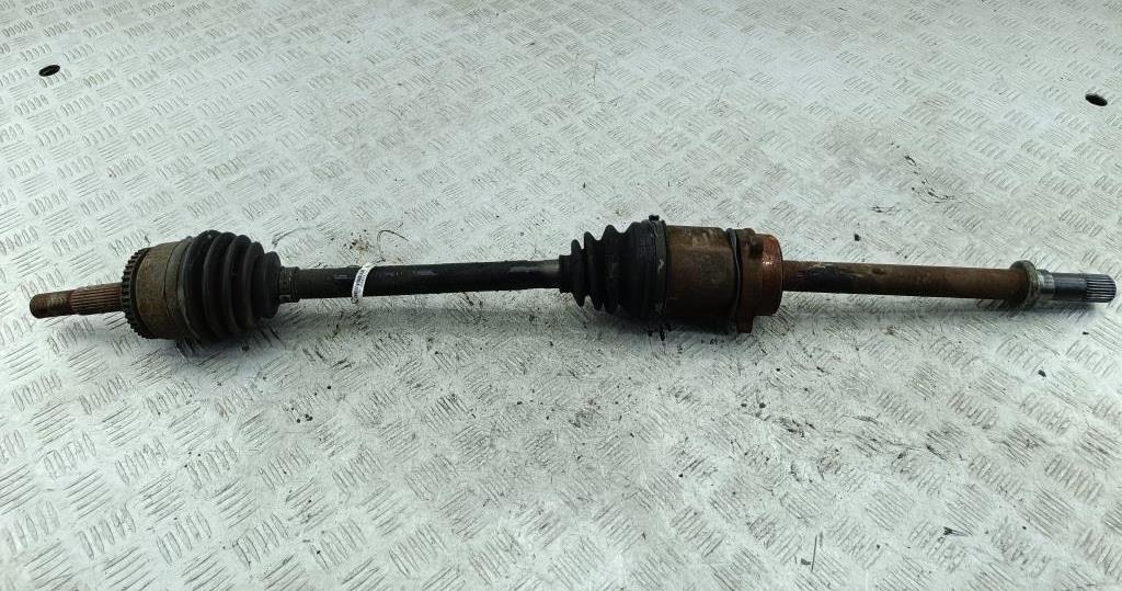Полуось передняя правая