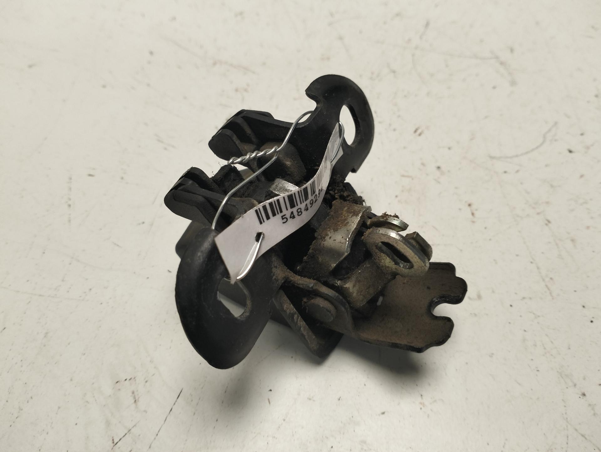 Замок двери задней левой