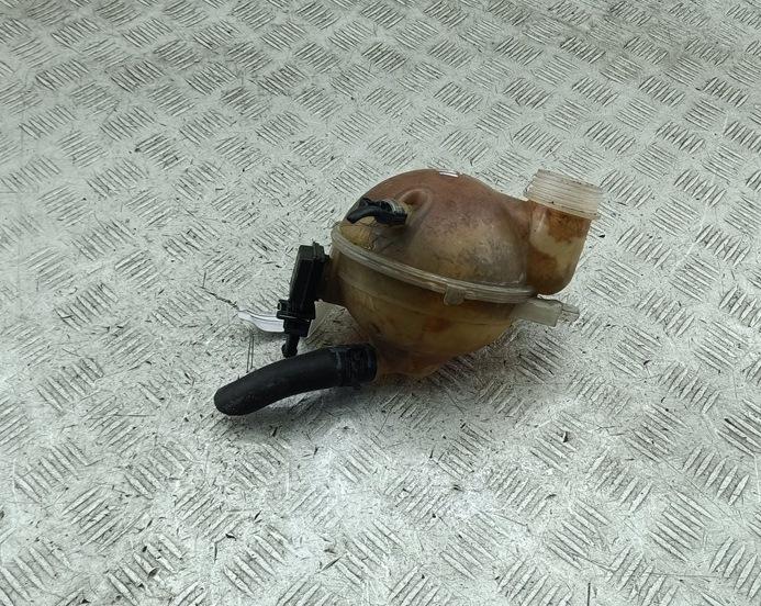 Бачок расширительный