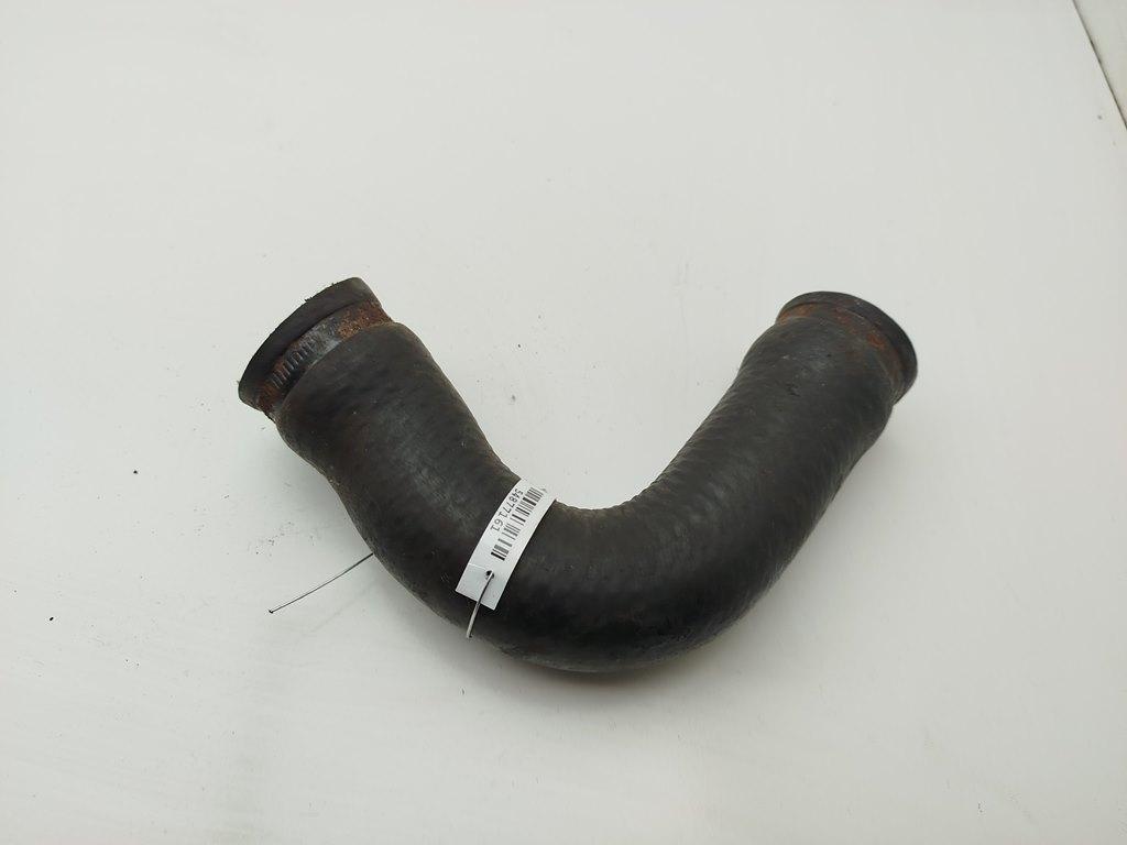 Патрубок радиатора