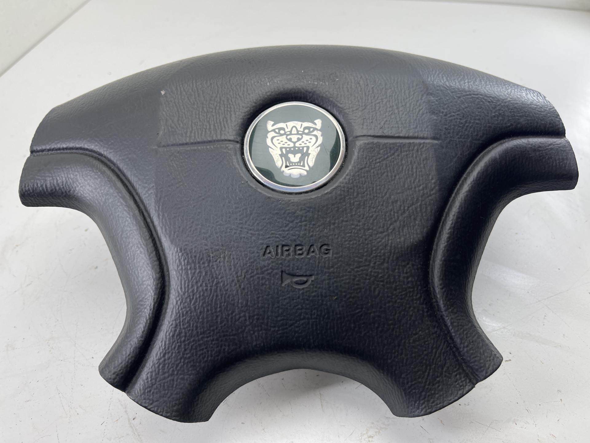 Подушка безопасности (Airbag) водителя