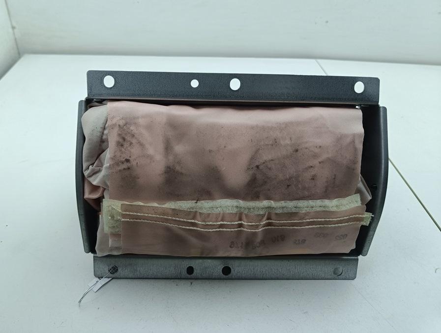Подушка безопасности (Airbag) пассажира