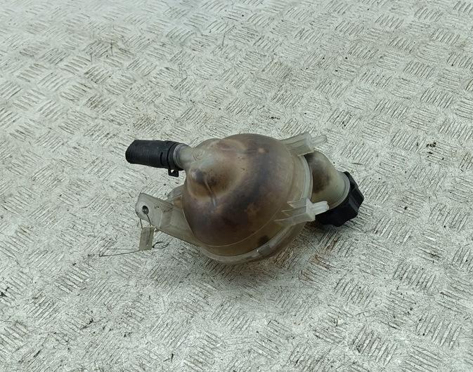 Бачок расширительный