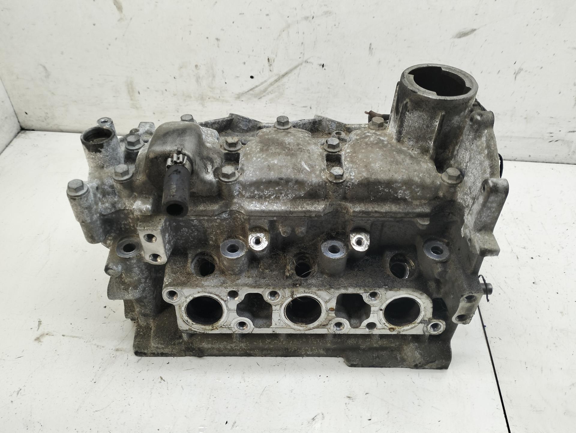 Головка блока цилиндров двигателя (ГБЦ)