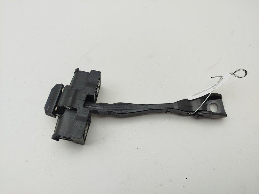 Ограничитель открывания двери передней