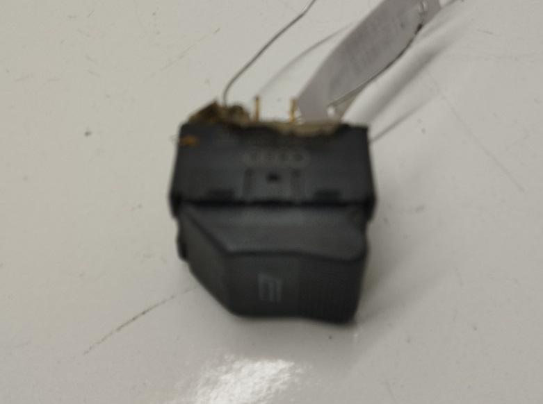 Кнопка стеклоподъемника переднего левого