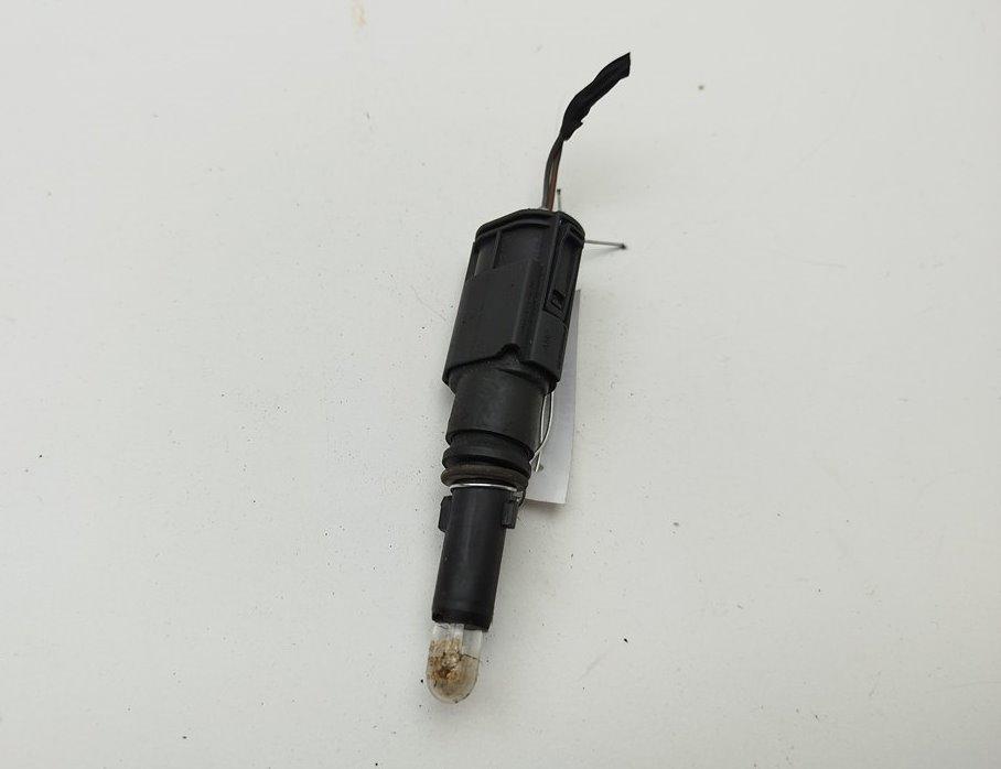 Патрон лампы фары