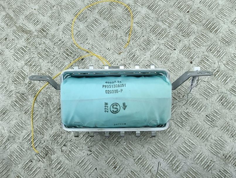 Подушка безопасности (Airbag) пассажира