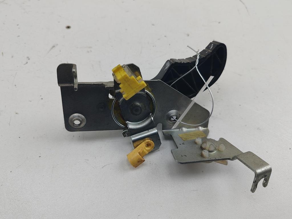 механизм задней левой распашной двери