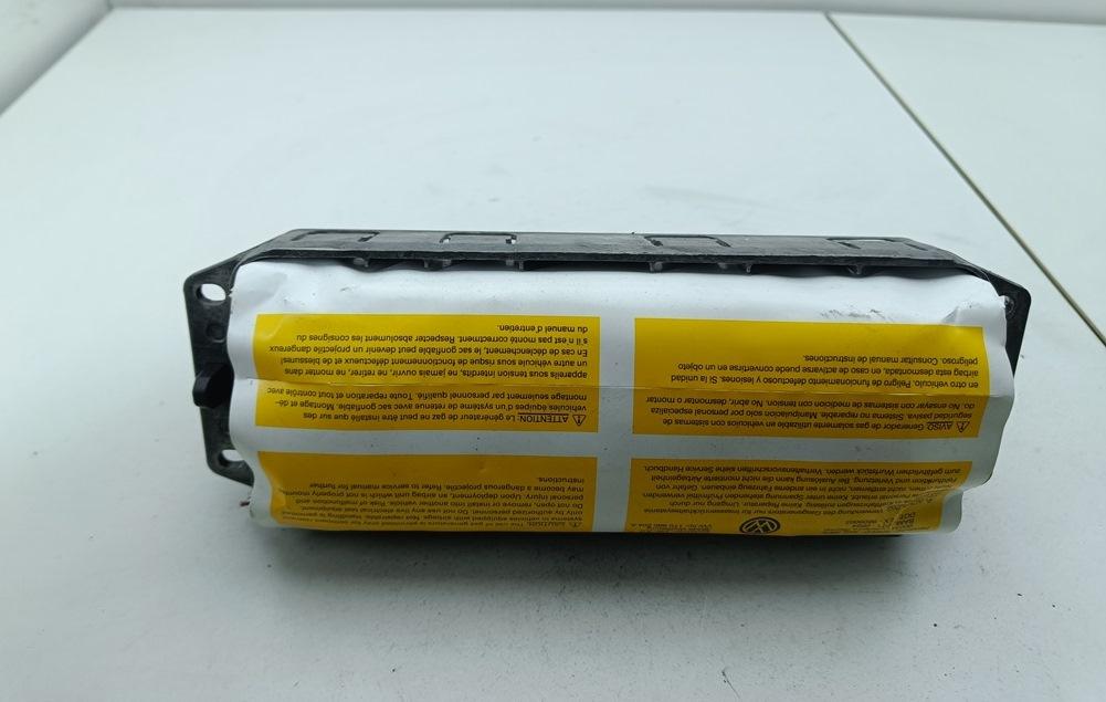 Подушка безопасности (Airbag) пассажира