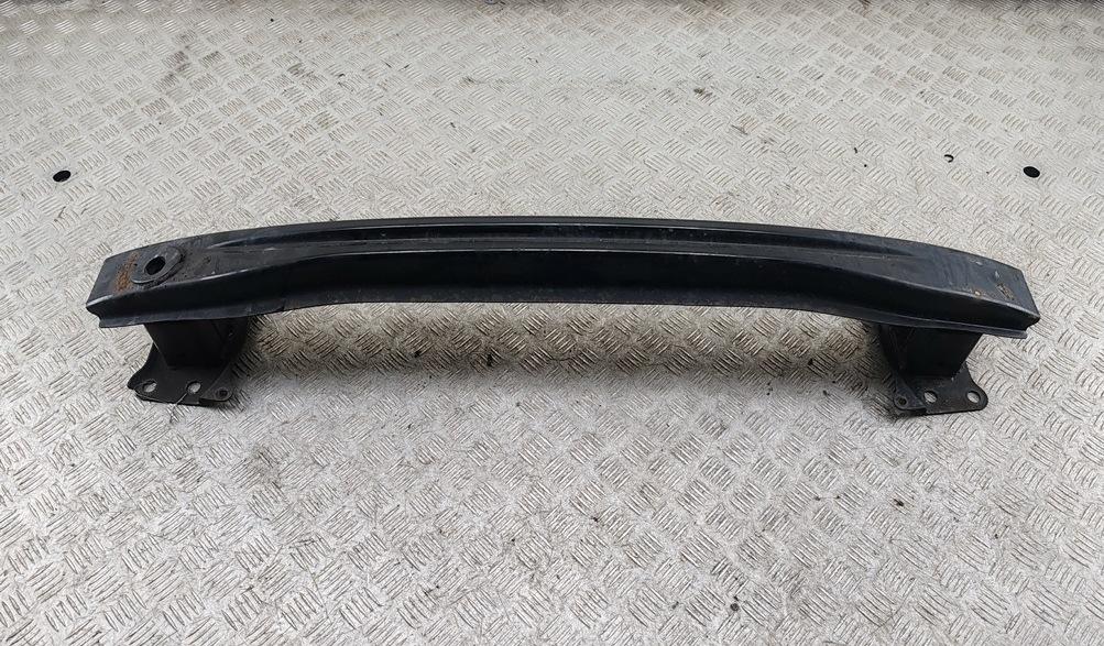 Усилитель бампера переднего