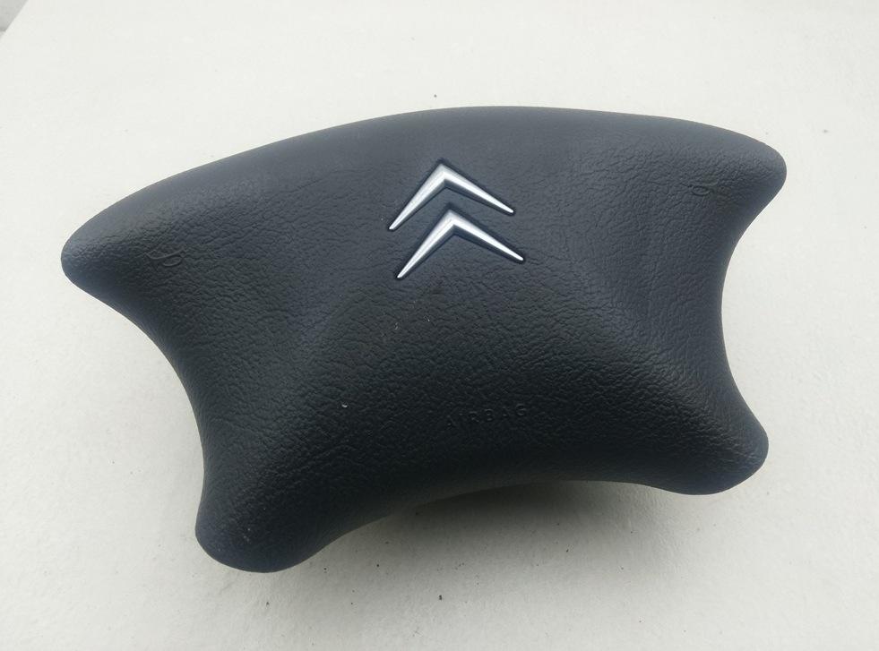 Подушка безопасности (Airbag) водителя