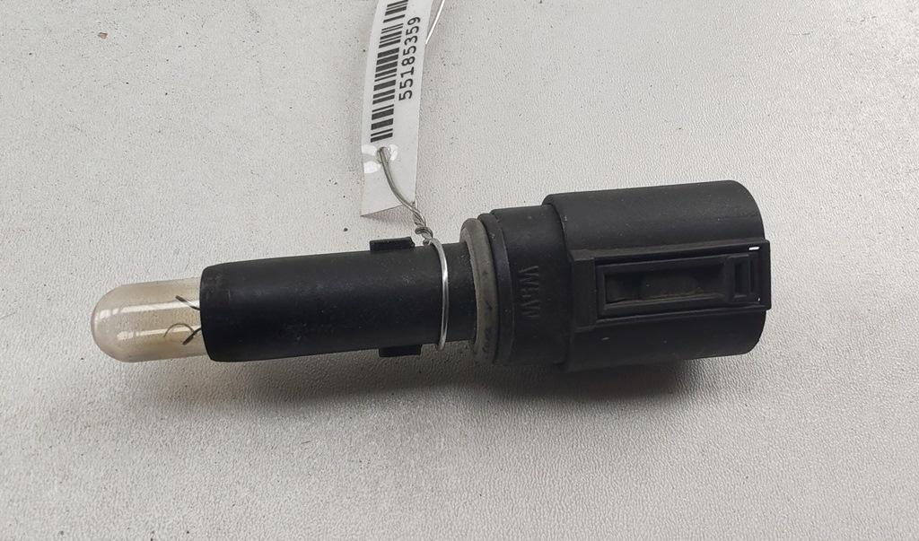 Патрон лампы фары