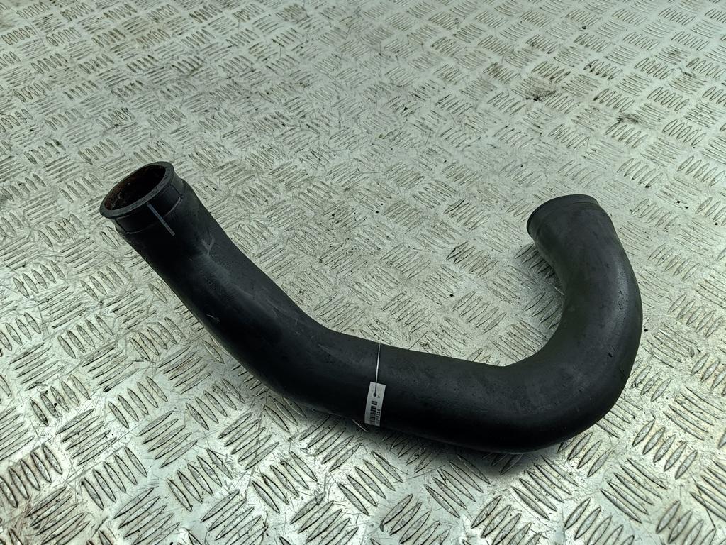 Патрубок интеркулера