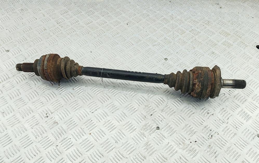 Полуось задняя
