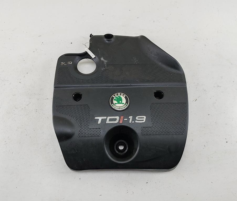 Накладка декоративная на двигатель