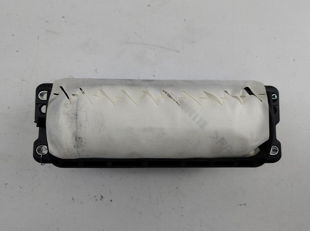 Подушка безопасности (Airbag) пассажира