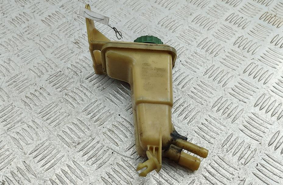 Бачок гидроусилителя
