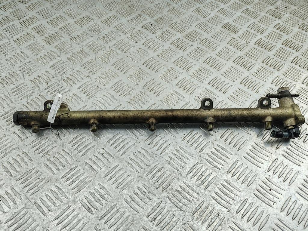 Рампа (рейка) топливная